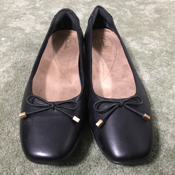 Clarks Candra Light Black Leather Flats 